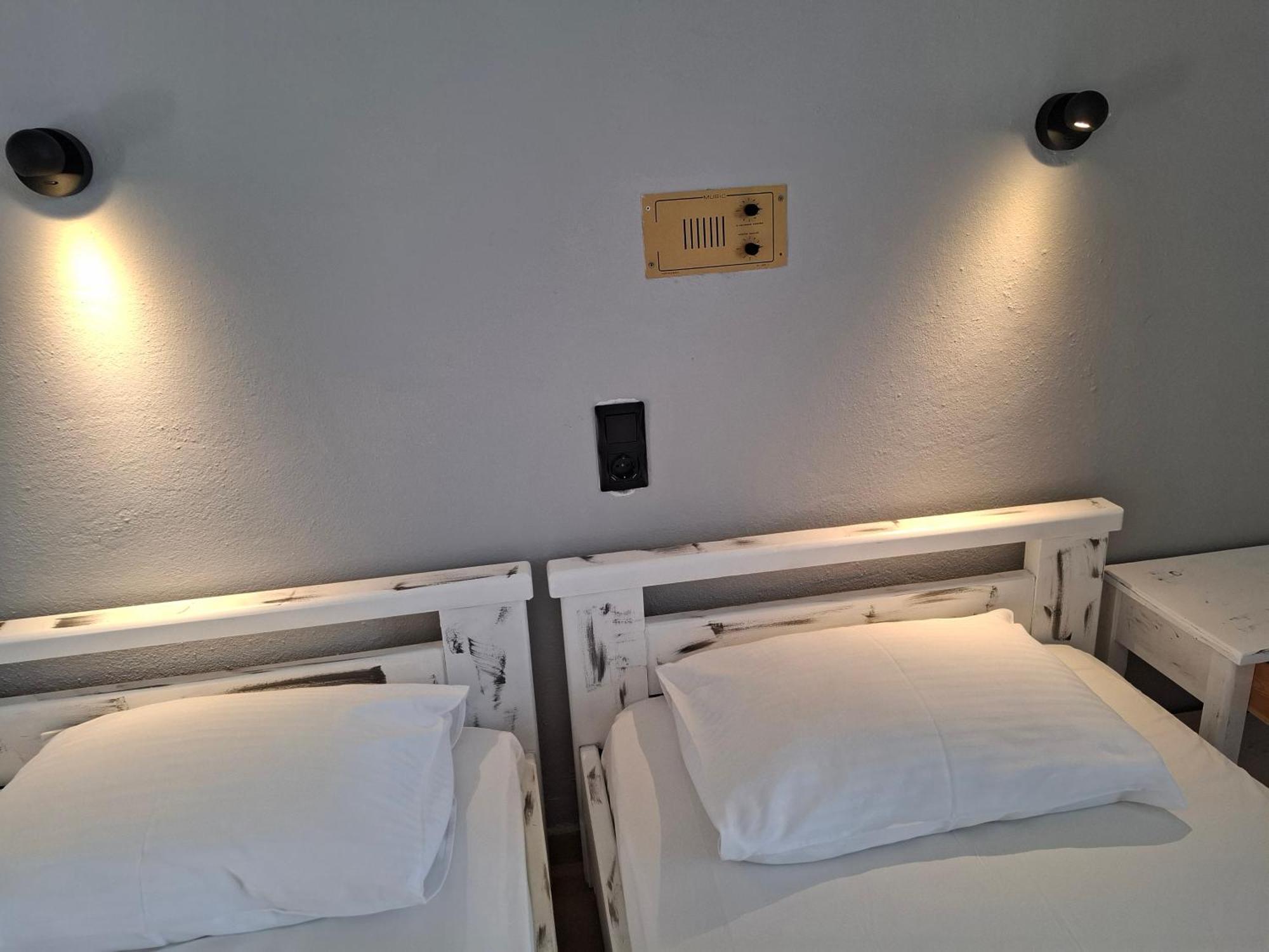 Ostria Hotel Agia Galini Buitenkant foto