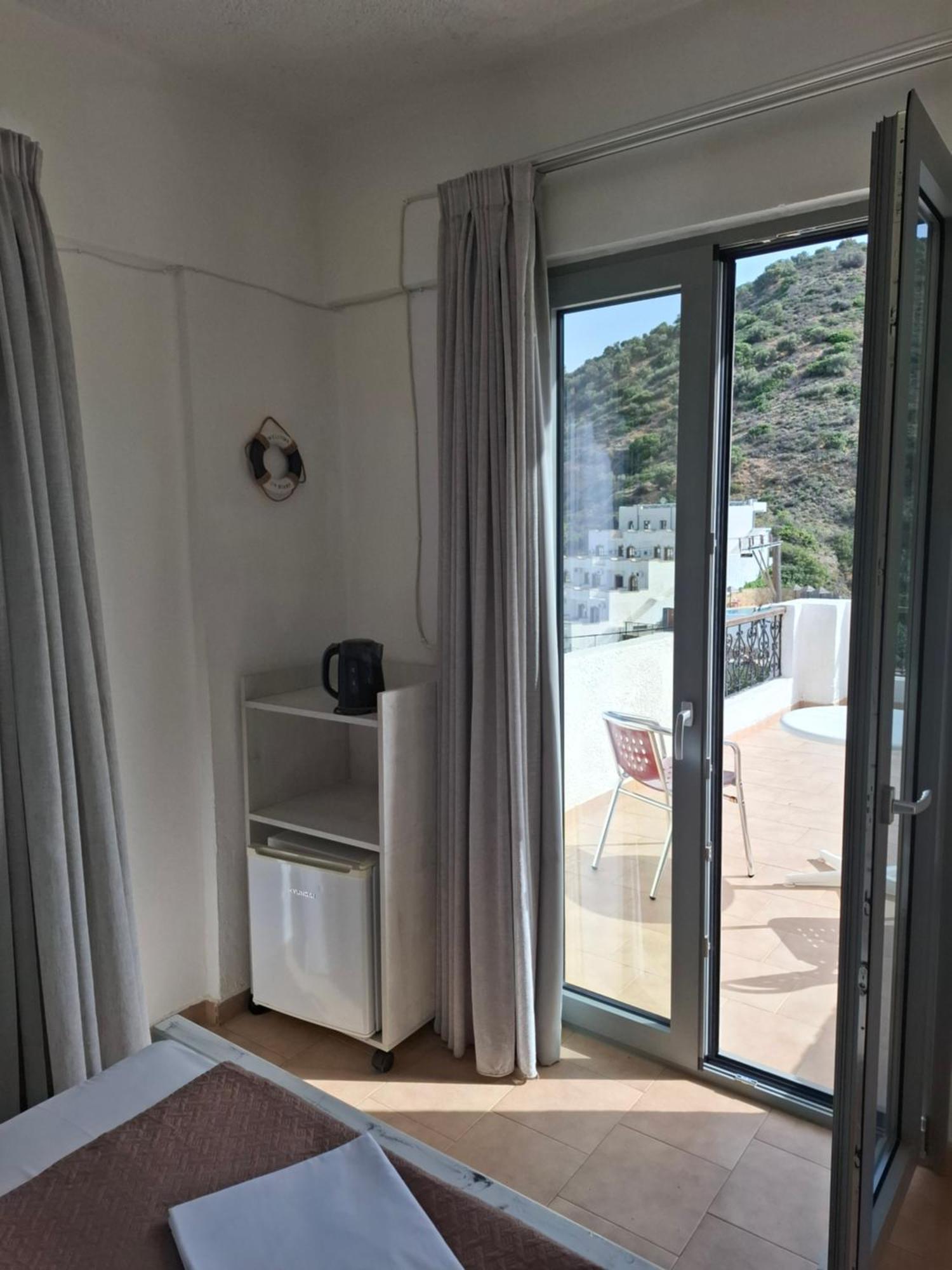 Ostria Hotel Agia Galini Buitenkant foto