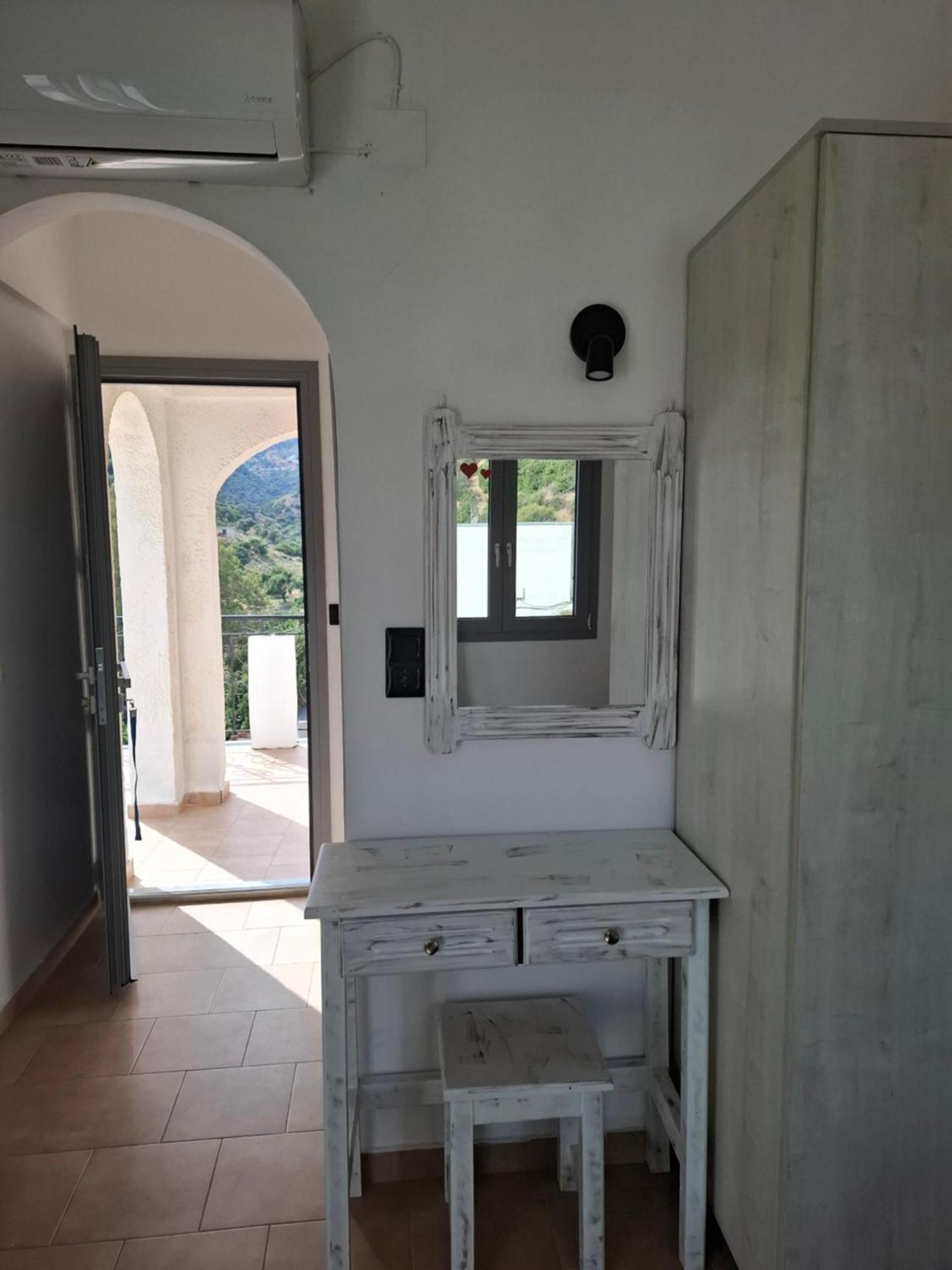 Ostria Hotel Agia Galini Buitenkant foto